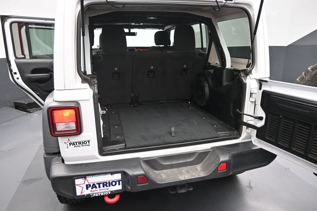 Used 2023 Jeep Wrangler Unlimited Rubicon AWD/4WD image 16