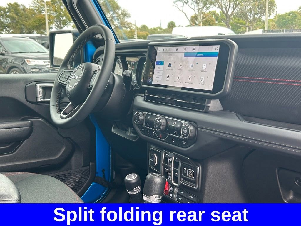 Used 2025 Jeep Wrangler Rubicon image 24