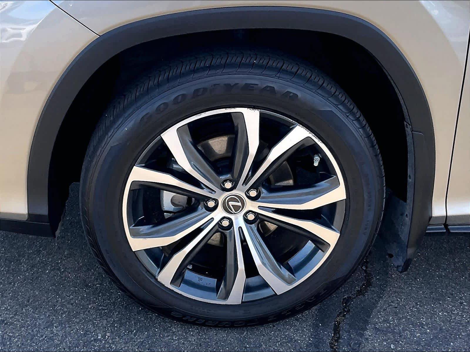 Used 2022 Lexus RX 450h AWD w/ Premium Package image 11
