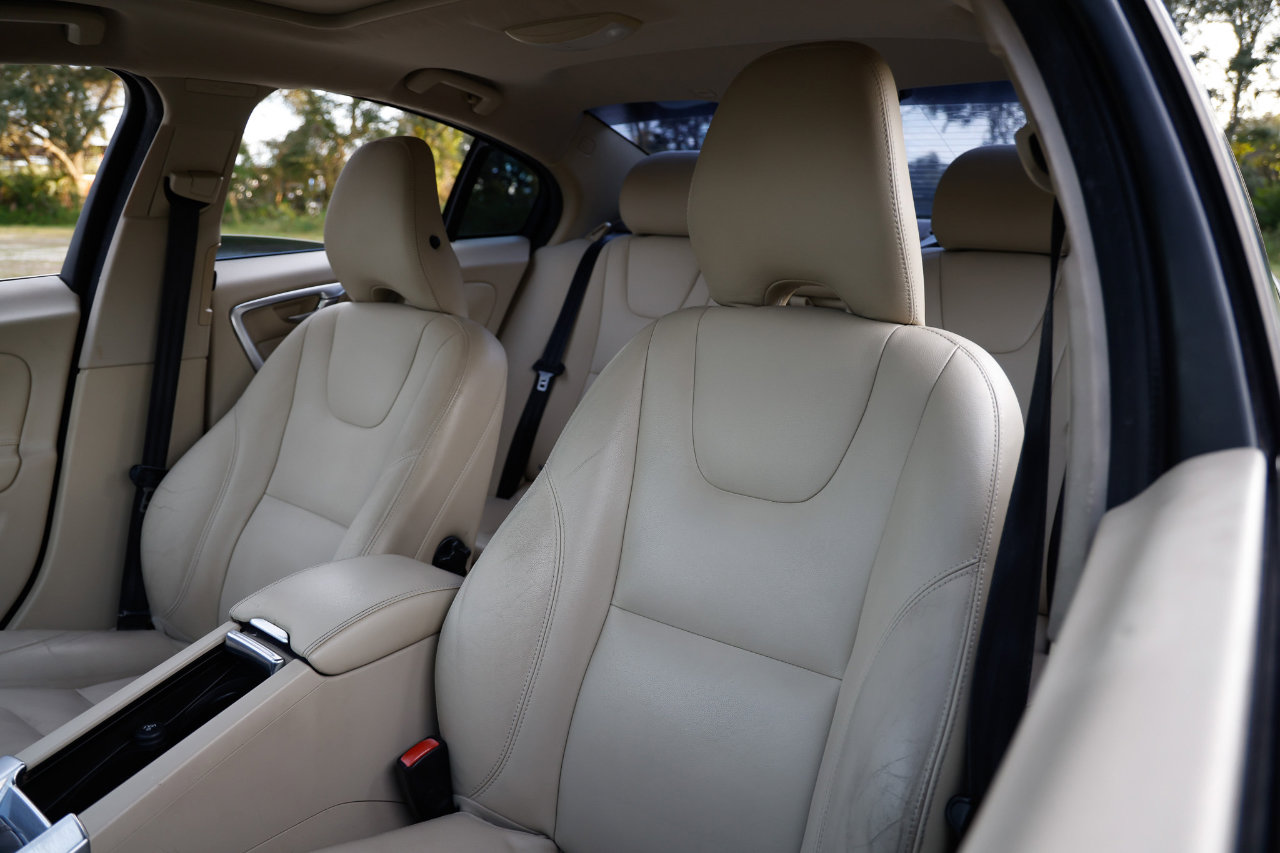 Used 2015 Volvo S60 T5 Platinum image 6