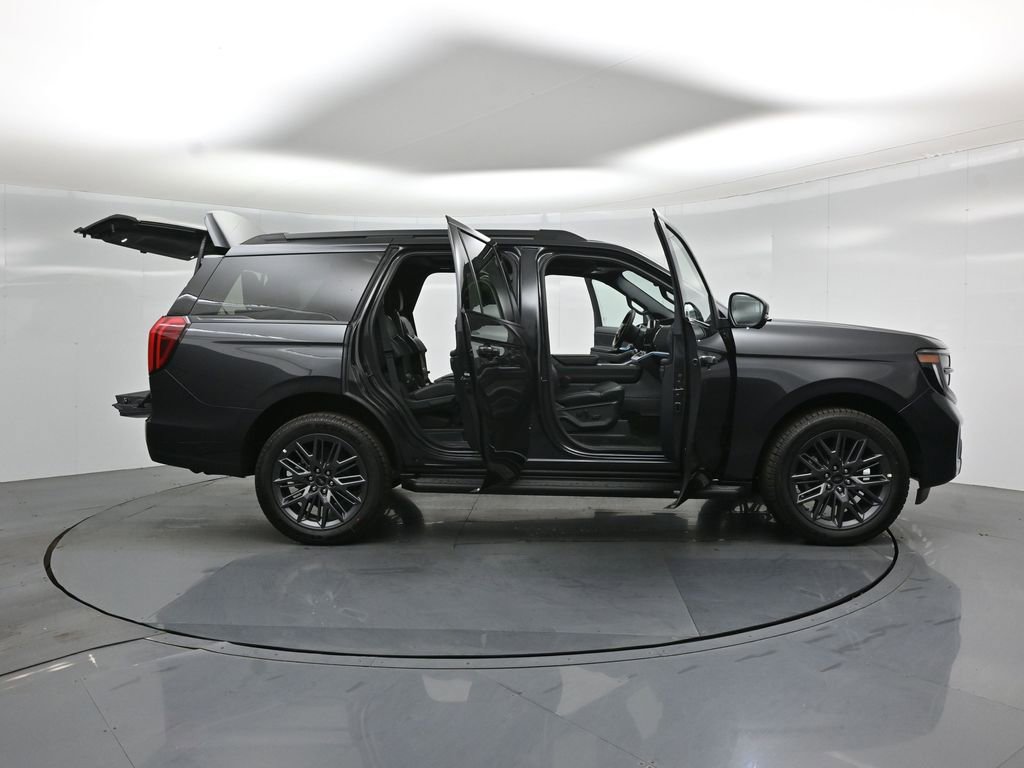 New 2026 Ford Expedition Platinum AWD/4WD image 4