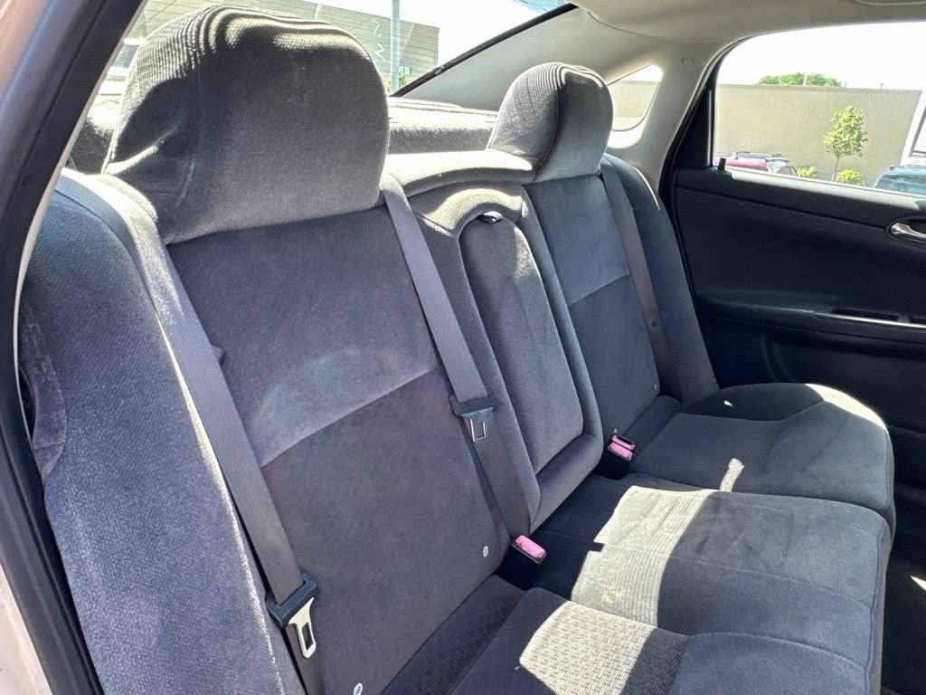 Used 2012 Chevrolet Impala LT w/ LT Sunroof Package FWD image 27