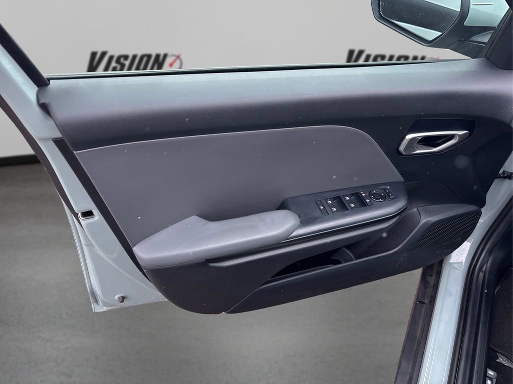 Certified 2025 Kia K4 LXS image 21