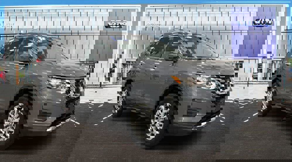 Used 2018 Nissan Rogue SV