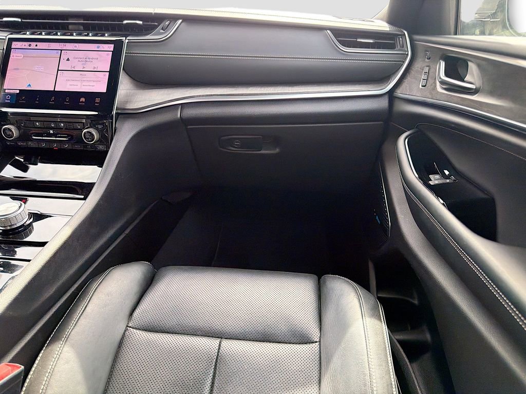 Used 2021 Jeep Grand Cherokee L Overland w/ Luxury Tech Group IV image 21