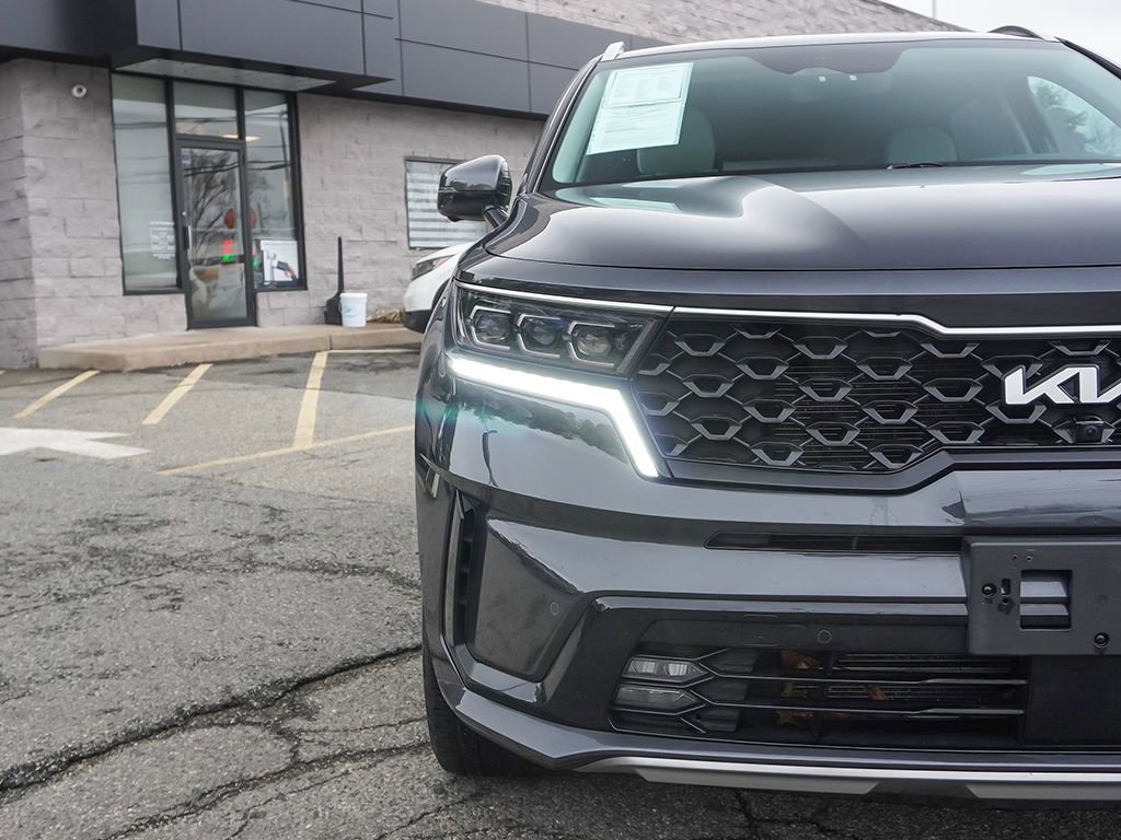 Used 2023 Kia Sorento SX Prestige image 18