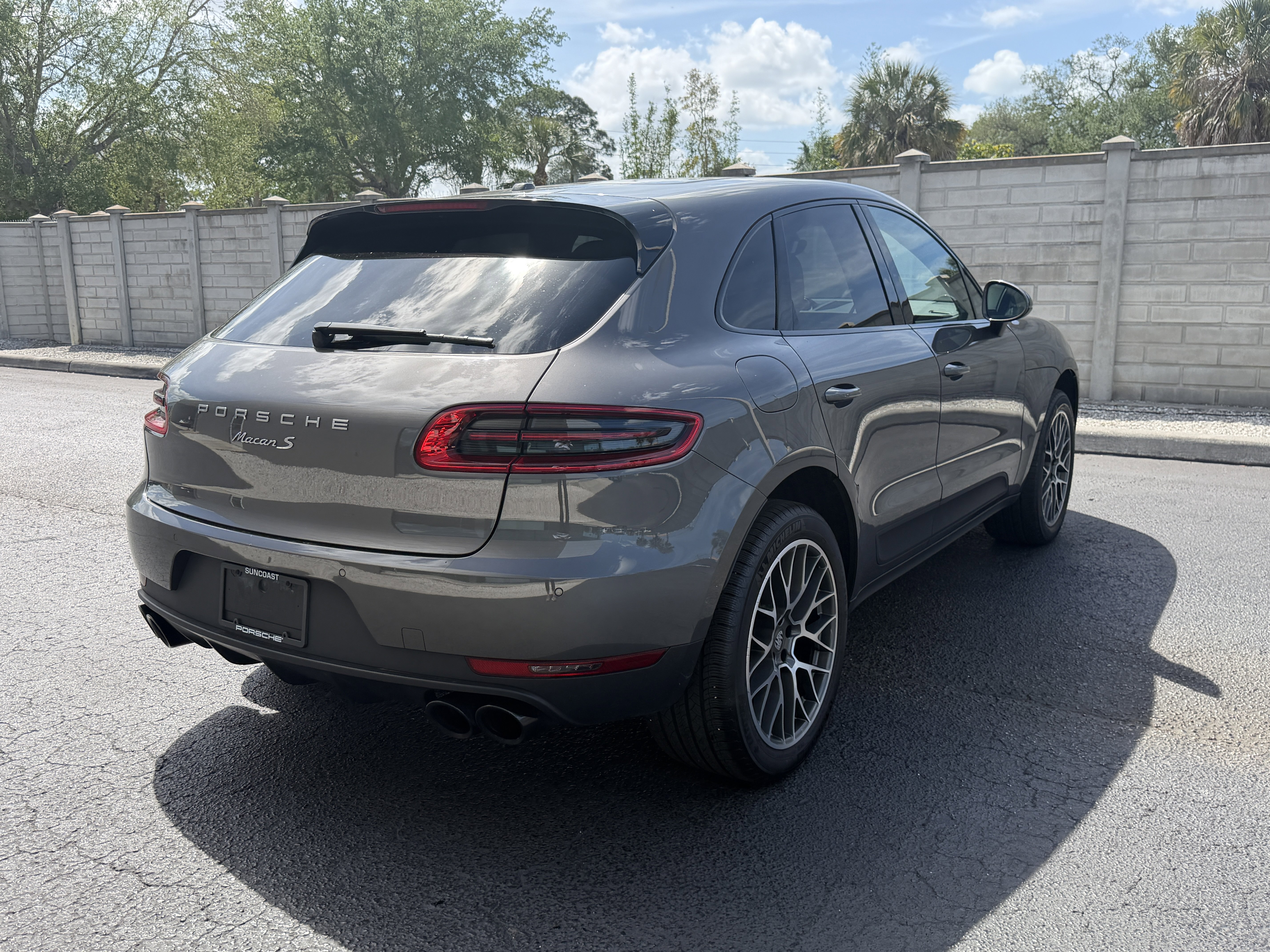 Certified 2015 Porsche Macan S image 6