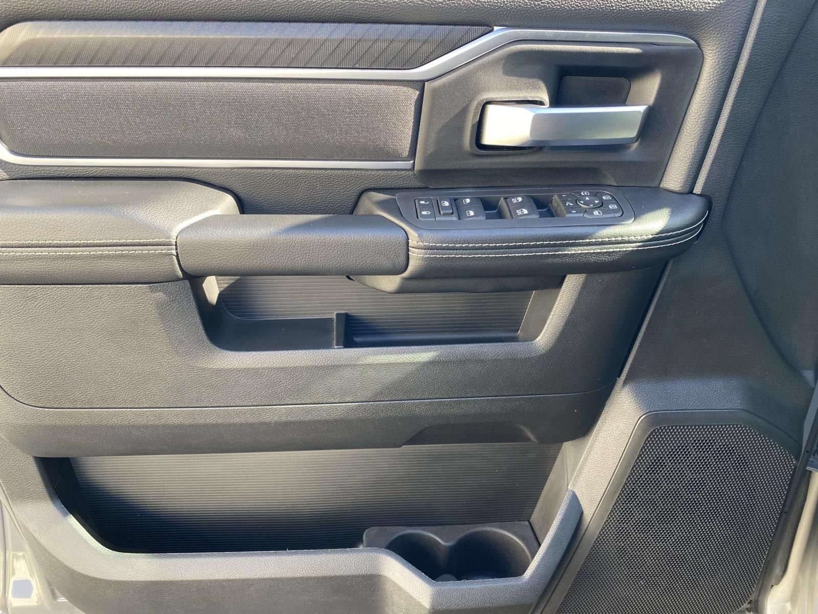 New 2026 RAM 2500 Big Horn AWD/4WD image 17