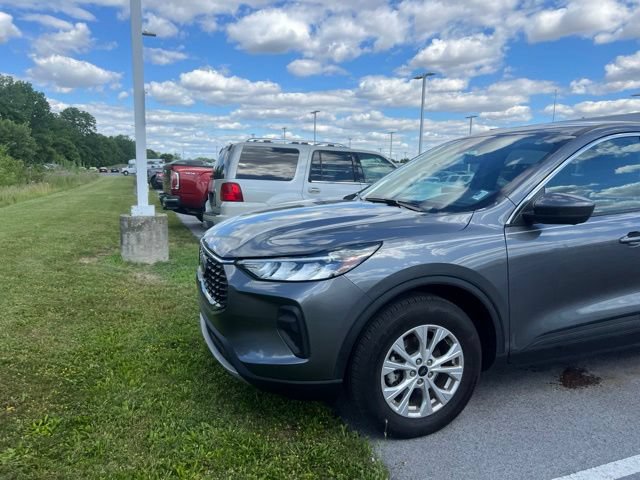 Used 2024 Ford Escape Active w/ Tech Pack #2 AWD/4WD image 10