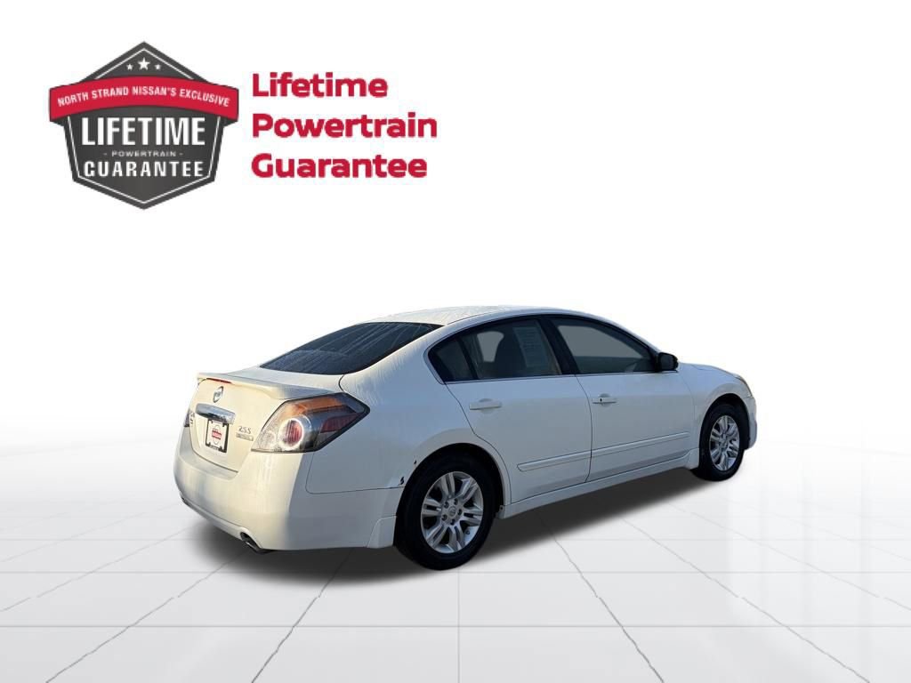 Used 2011 Nissan Altima 2.5 S w/ Special Edition Pkg FWD image 7