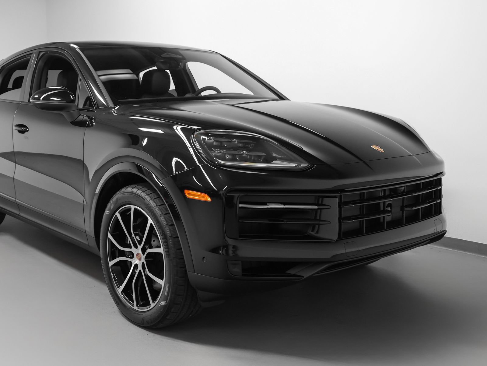 New 2026 Porsche Cayenne Coupe AWD/4WD image 9