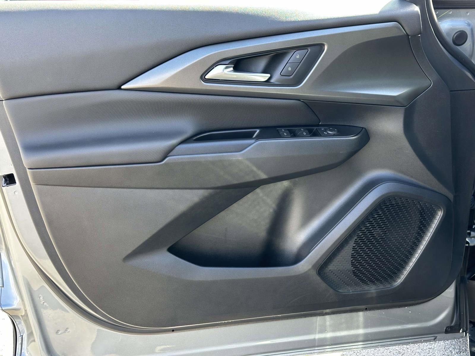 Certified 2026 Chevrolet Equinox EV LT image 20