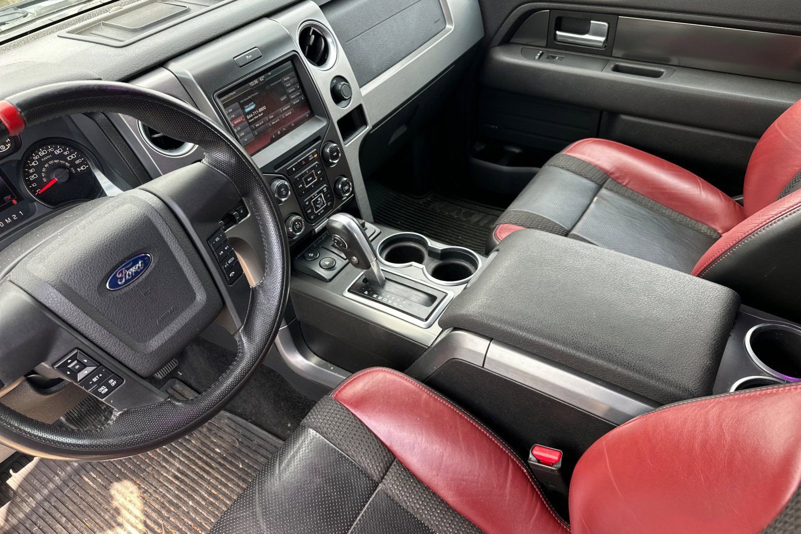 Used 2014 Ford F150 Raptor w/ Equipment Group 801A Luxury AWD/4WD image 7