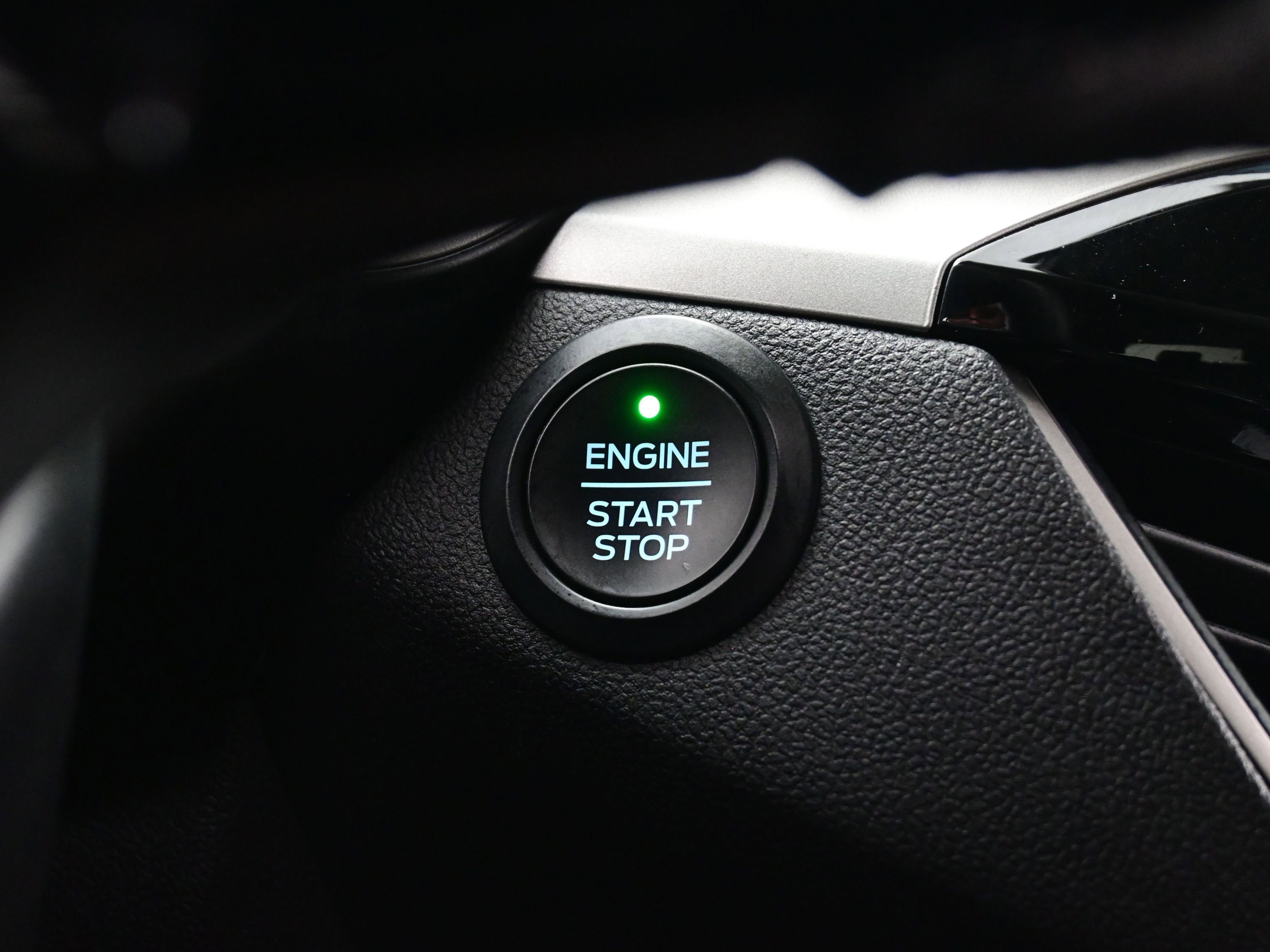 Used 2021 Ford Escape SEL image 23