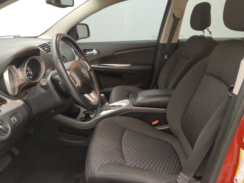 Used 2017 Dodge Journey SE w/ Flexible Seating Group FWD image 17