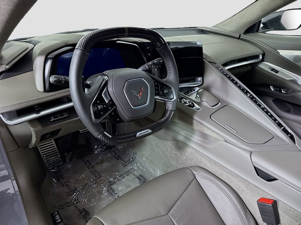 Used 2025 Chevrolet Corvette Z06 image 9