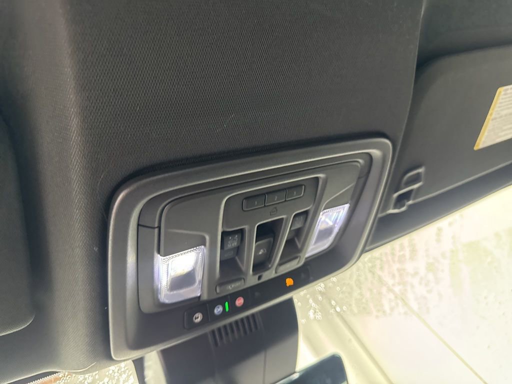 Used 2023 GMC Sierra 1500 AT4 w/ Technology Package image 16