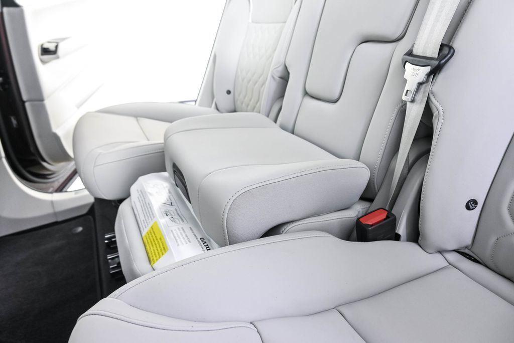 Certified 2025 Volvo EX90 Ultra AWD/4WD image 23