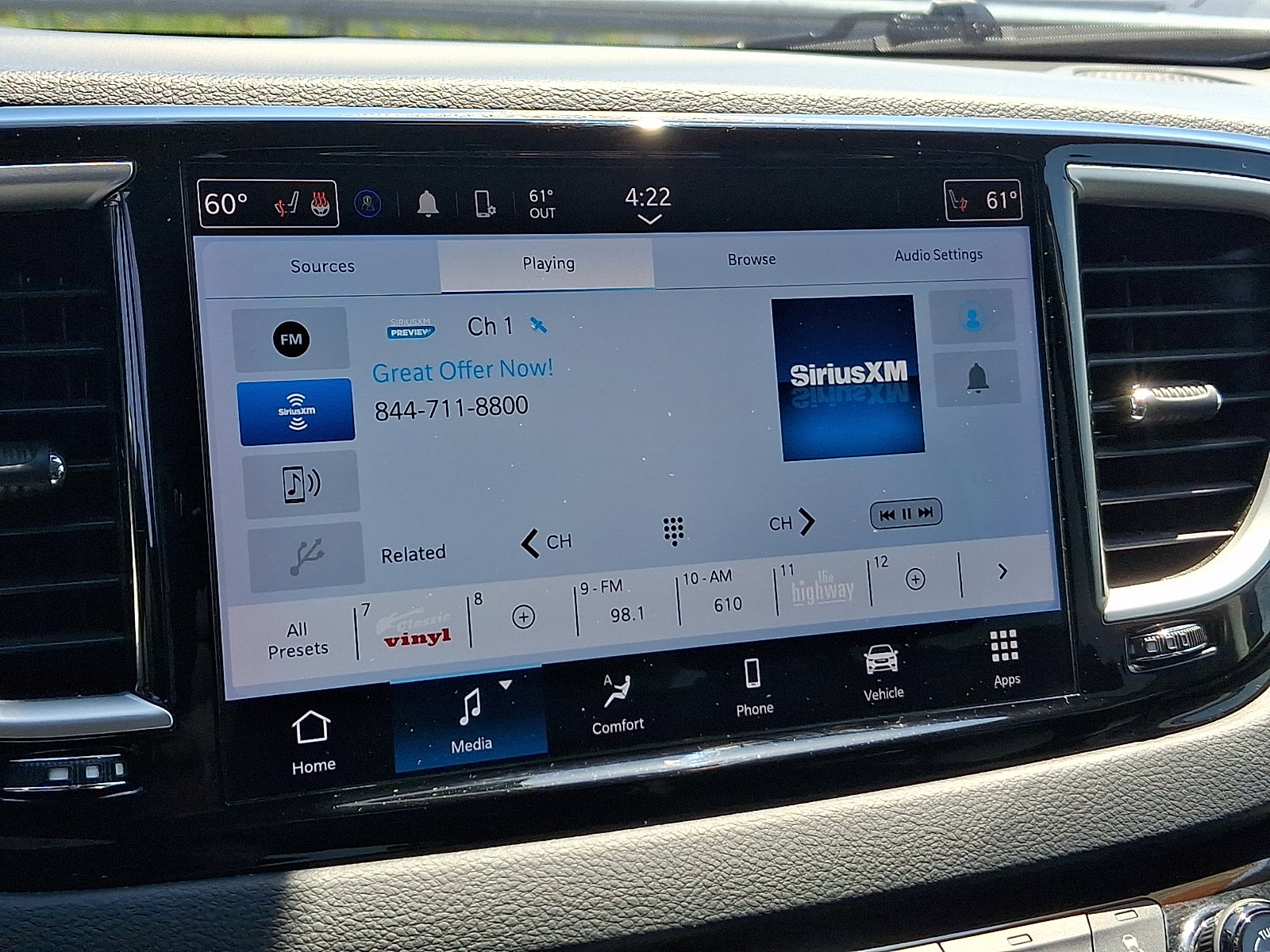 Certified 2023 Chrysler Pacifica Touring-L FWD image 17
