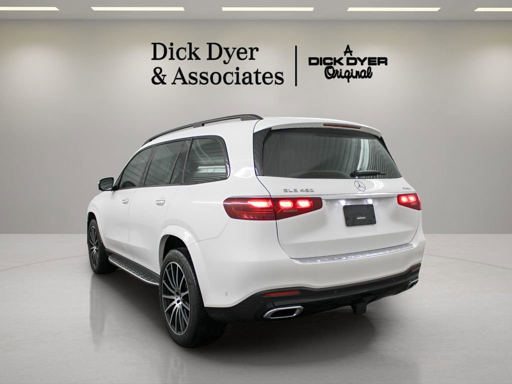 Used 2024 Mercedes-Benz GLS 450 4MATIC image 5