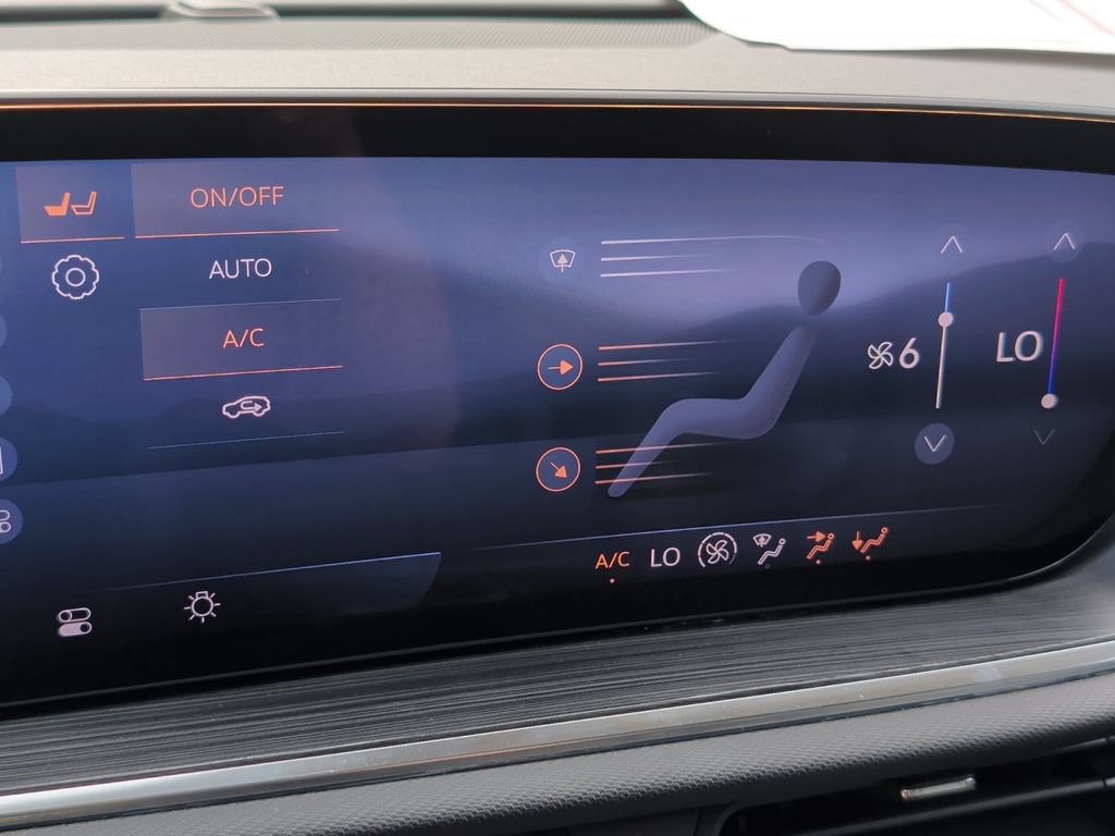 Used 2024 Buick Envision Preferred AWD/4WD image 27