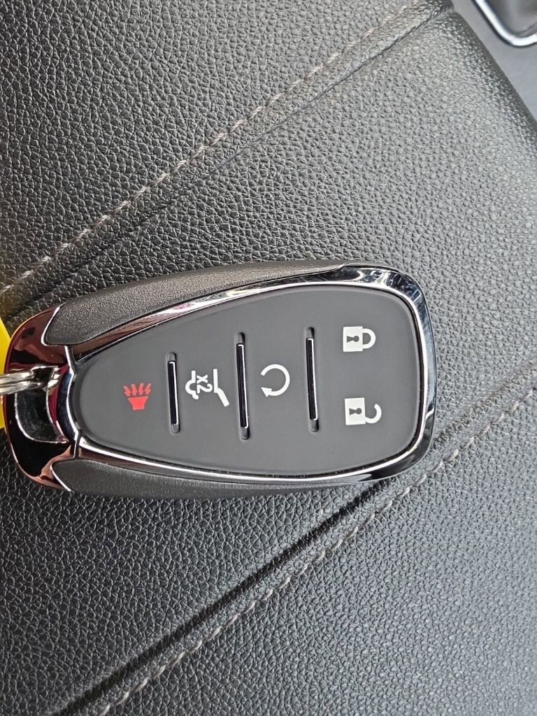 Certified 2024 Chevrolet Traverse LT w/ Midnight/Sport Edition image 14