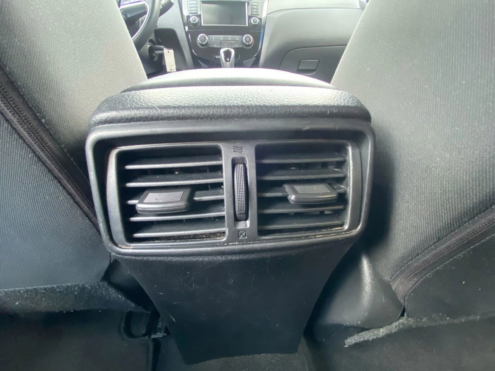 Used 2021 Nissan Rogue Sport S image 14