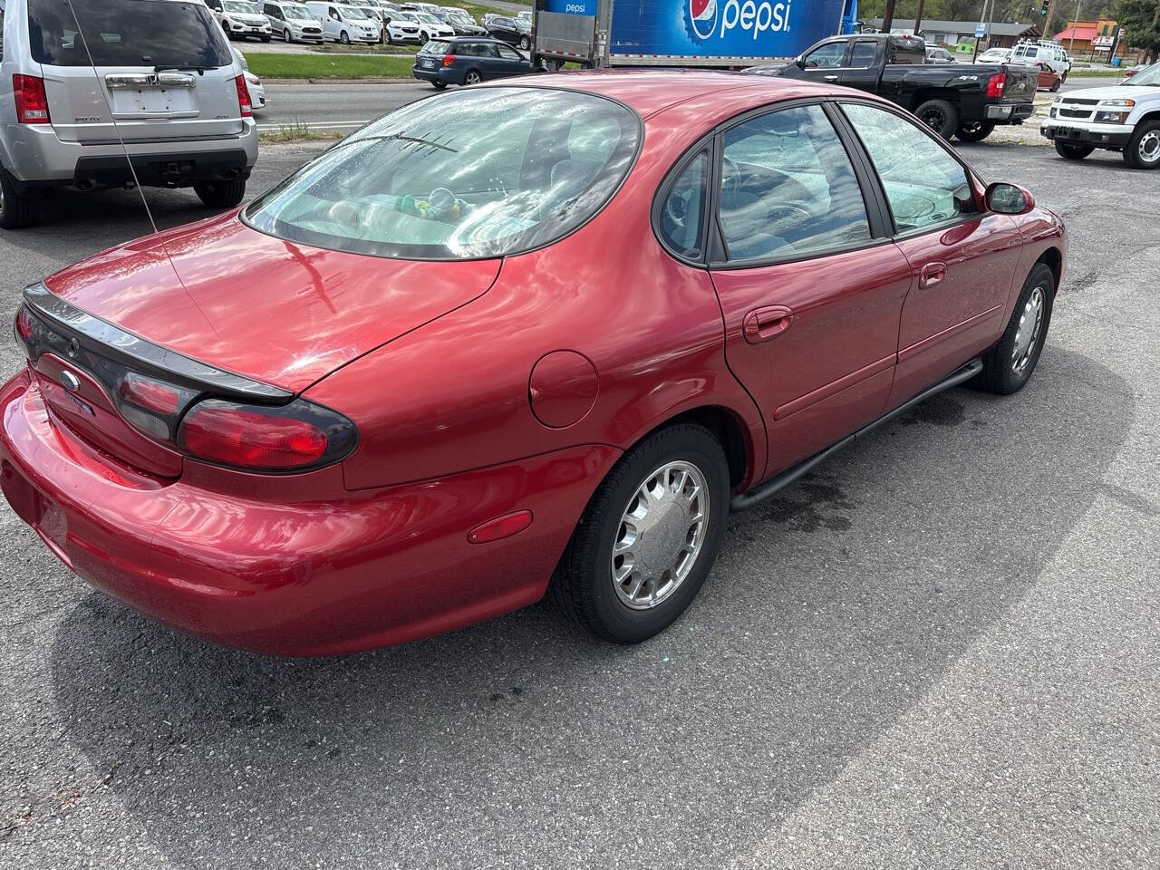 Used 1998 Ford Taurus SE FWD image 17