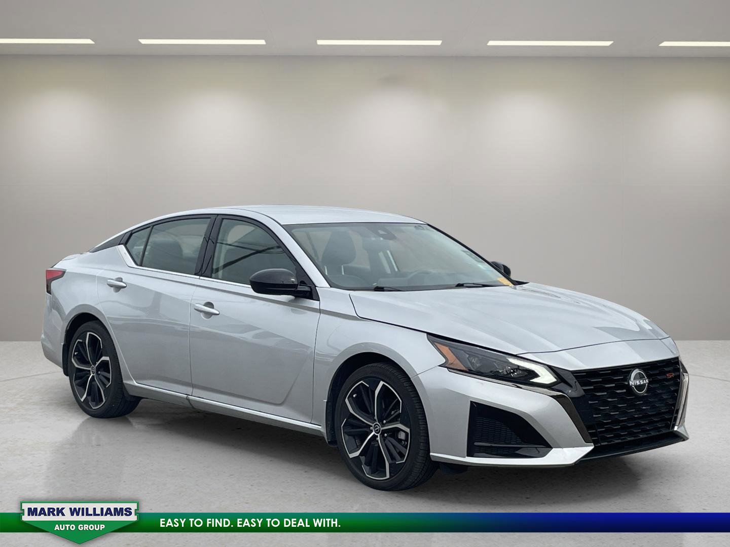 Used 2023 Nissan Altima 2.5 SR