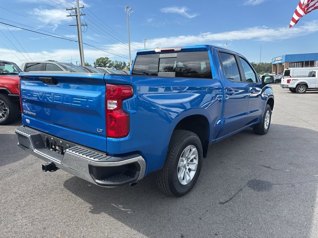 Used 2023 Chevrolet Silverado 1500 LT w/ Leather Package image 5
