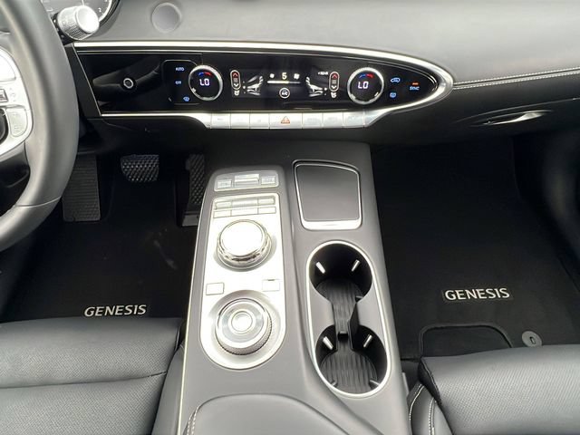 Certified 2025 Genesis GV70 2.5T AWD/4WD image 18