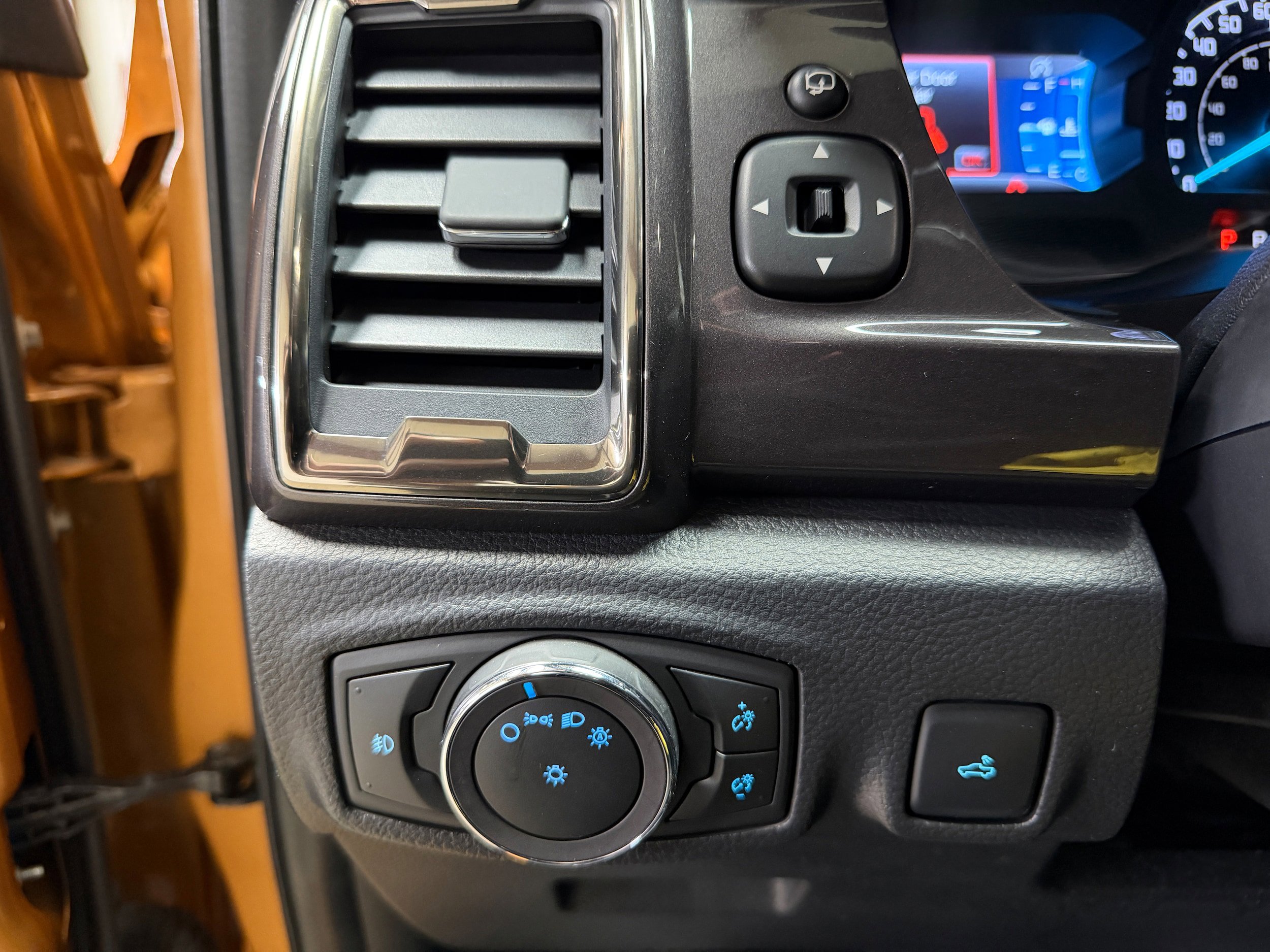 Certified 2019 Ford Ranger Lariat w/ Equipment Group 501A Mid AWD/4WD image 17