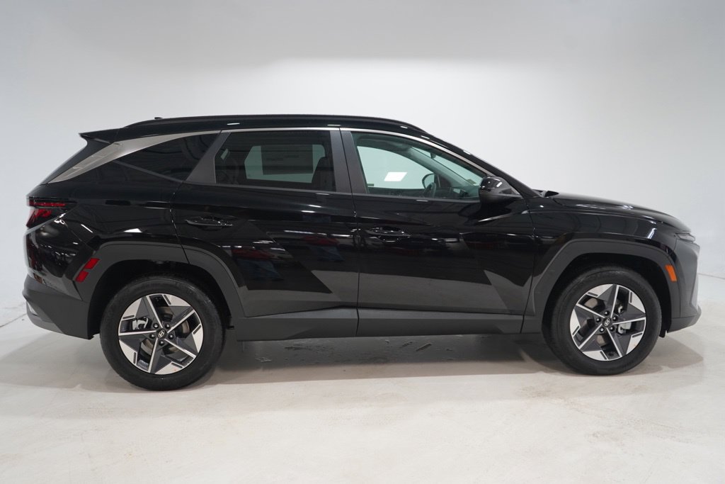 New 2026 Hyundai Tucson SEL Plus FWD image 8
