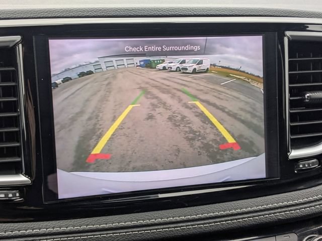 Used 2025 Chrysler Pacifica Limited FWD image 14