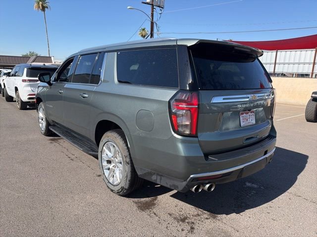 Used 2023 Chevrolet Suburban Premier RWD image 4