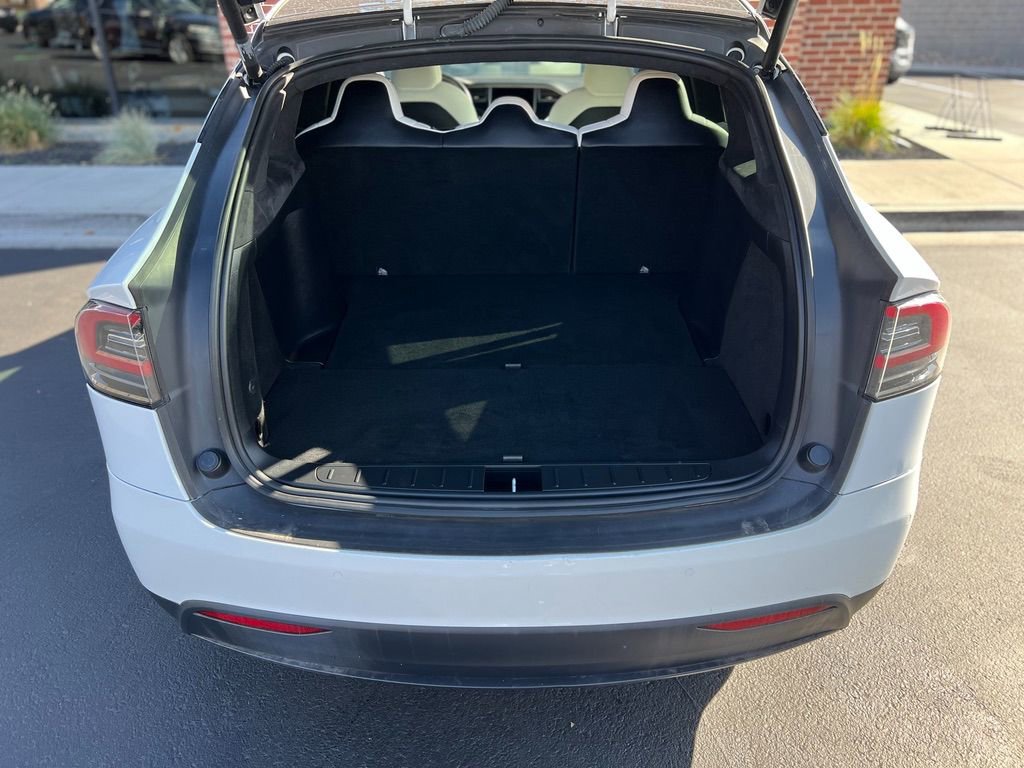 Used 2021 Tesla Model X Long Range image 28