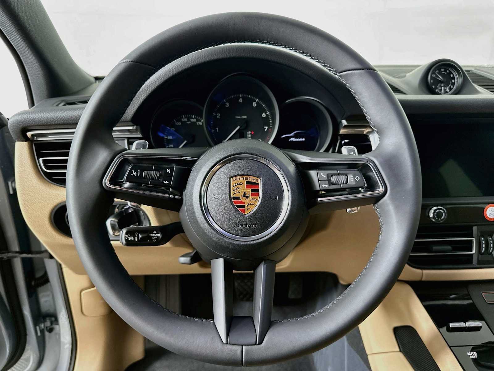 New 2026 Porsche Macan AWD/4WD image 14