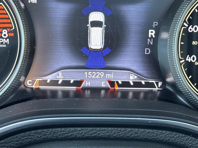 Used 2021 Jeep Cherokee Limited w/ Mopar Interior Package image 21