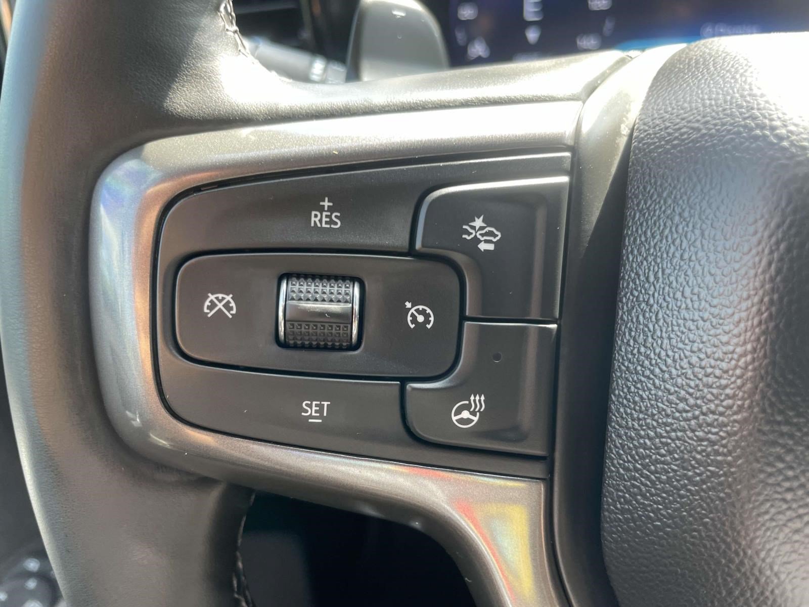 Used 2025 Chevrolet Silverado 1500 High Country w/ High Country Premium Package AWD/4WD image 20