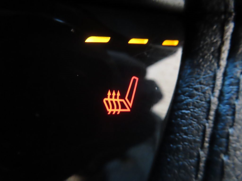 Used 2023 Cadillac XT5 Premium Luxury w/ Technology Package image 9