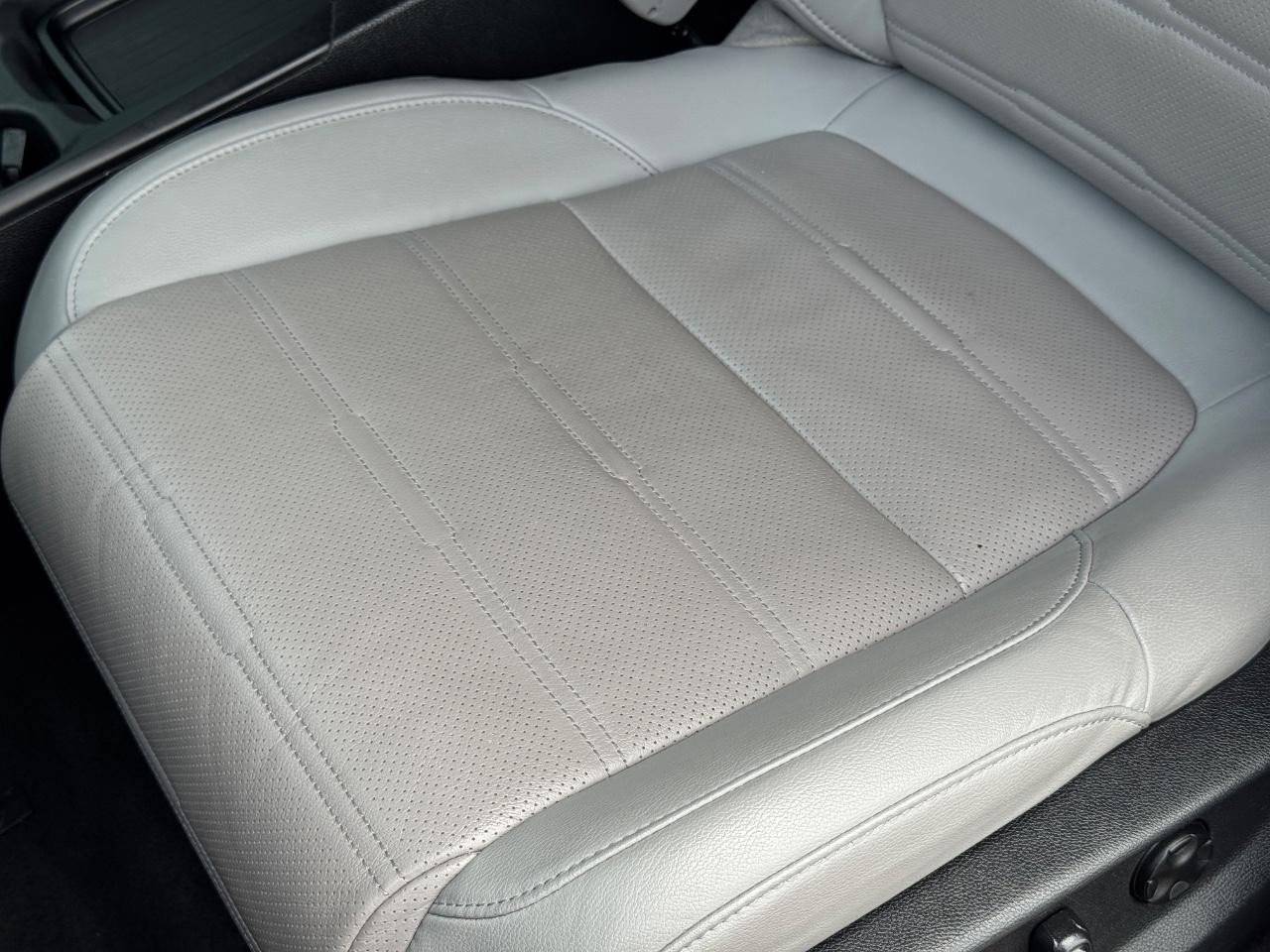 Used 2020 Honda CR-V EX-L image 26