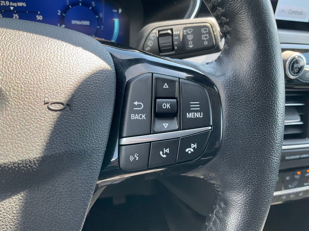 Certified 2021 Ford Escape Titanium w/ Class II Trailer Tow Package AWD/4WD image 5