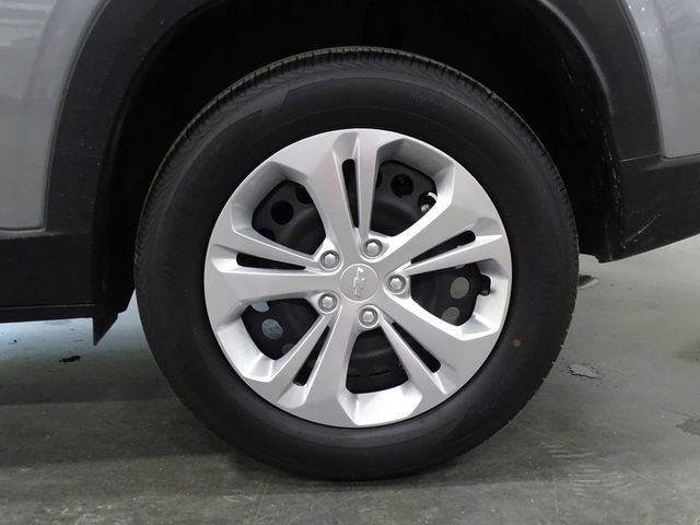 Used 2024 Chevrolet Trax LS image 36