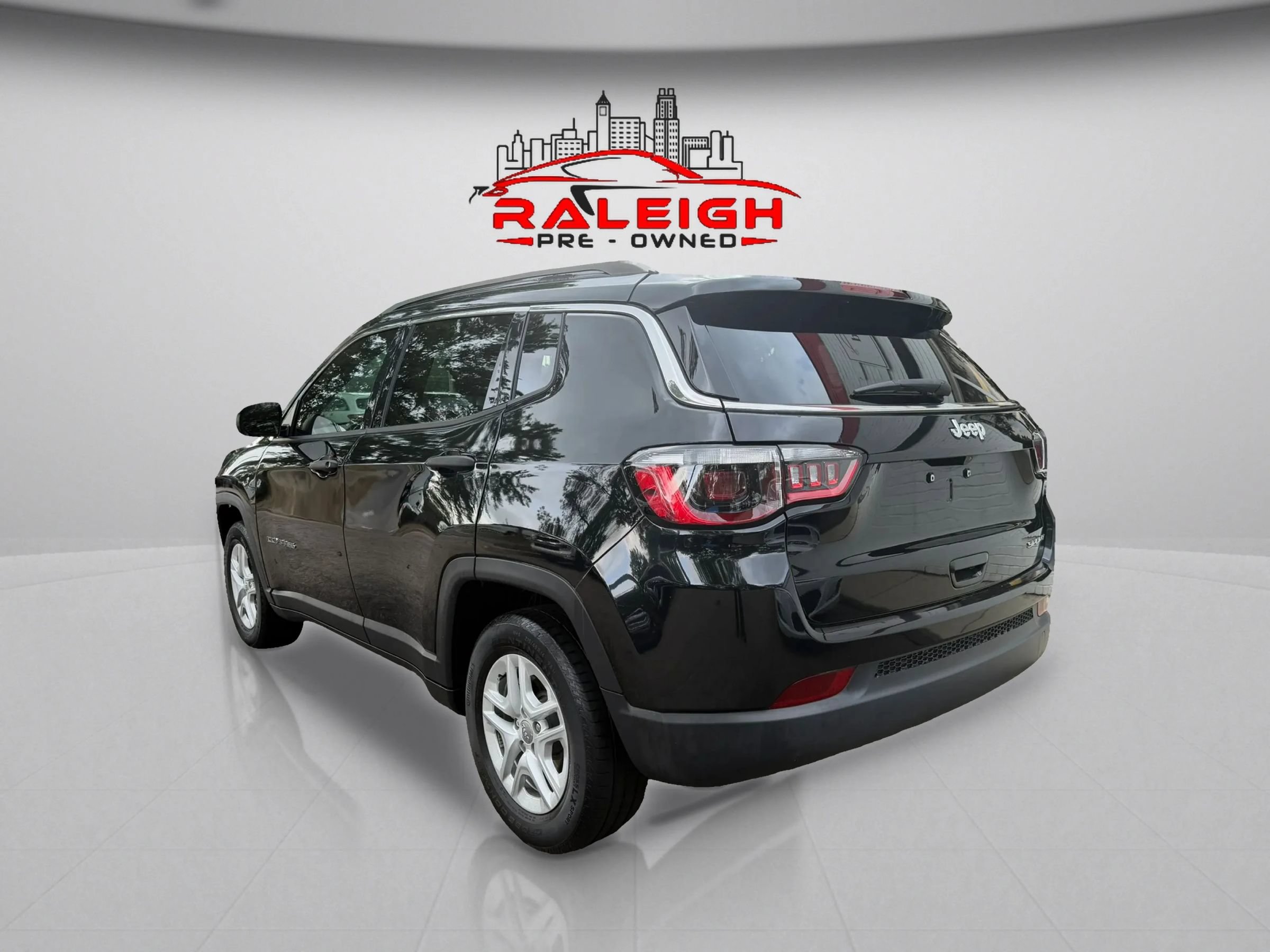 Used 2021 Jeep Compass Sport FWD image 7
