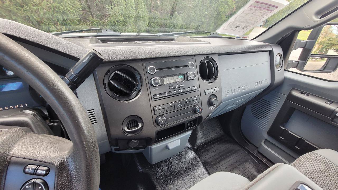 Used 2016 Ford F250 XL w/ Power Equipment Group RWD image 11