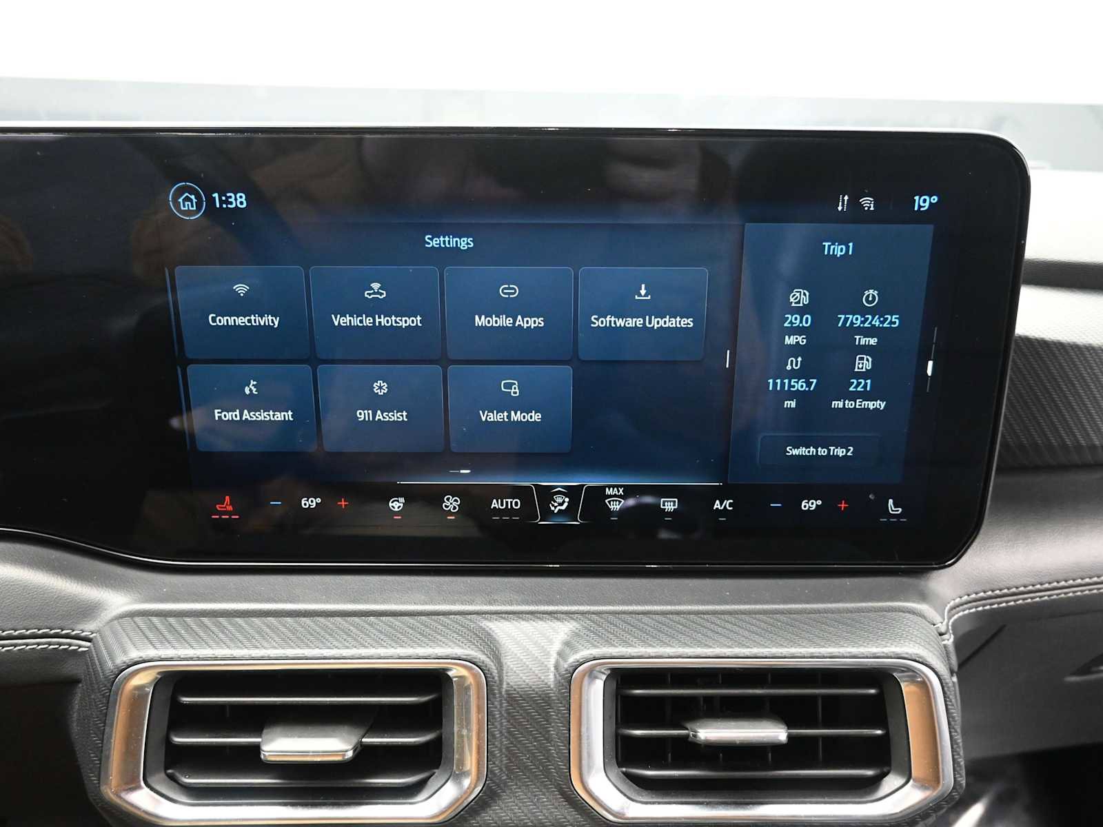 Used 2024 Ford Mustang Premium image 15