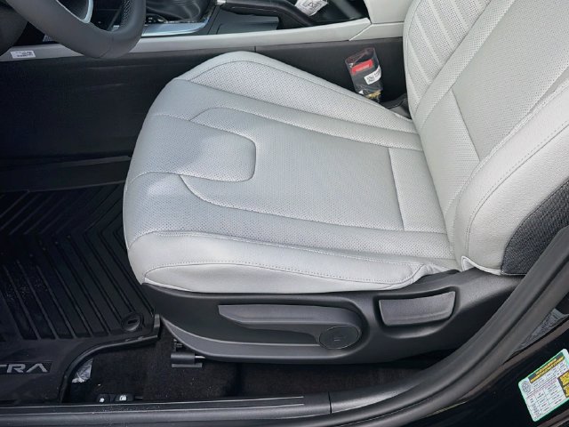 New 2026 Hyundai Elantra SEL Sport FWD image 19