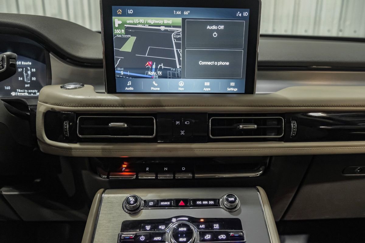 Used 2022 Lincoln Aviator 2WD image 25