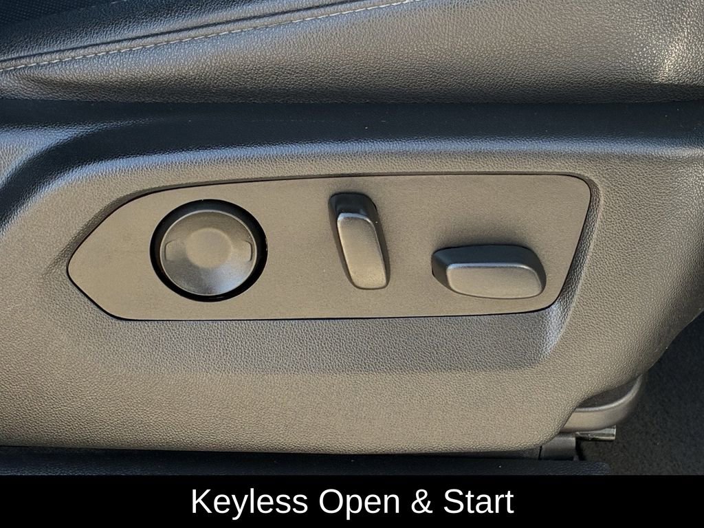 Used 2022 GMC Sierra 1500 SLT w/ SLT Convenience Package image 31