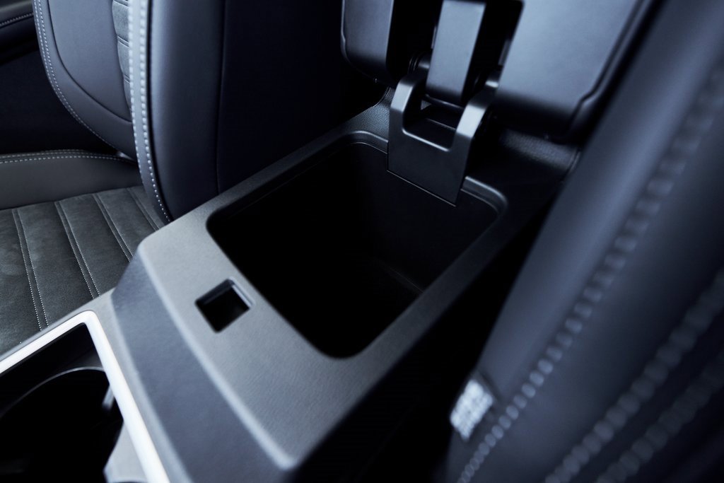 New 2025 Mitsubishi Outlander SE image 40